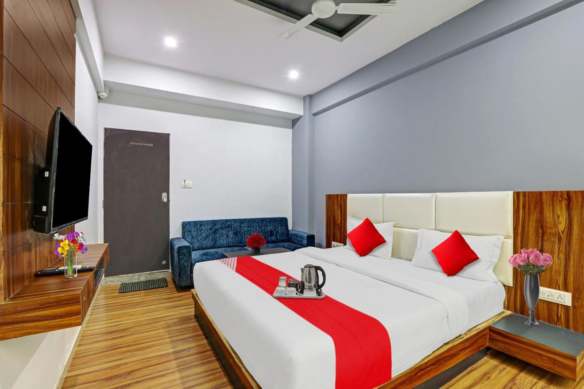 Hotel O Max Surate Extérieur photo