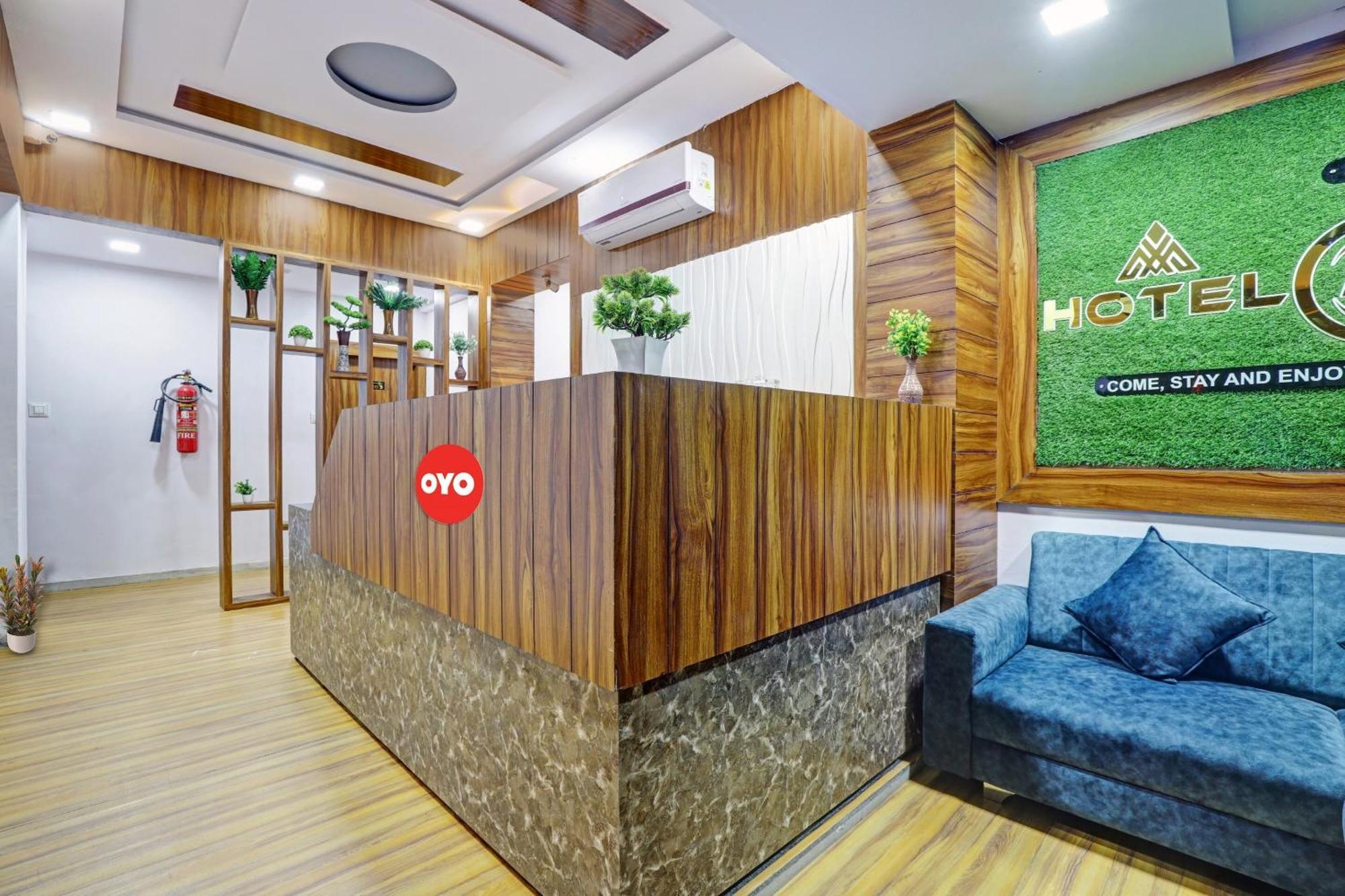 Hotel O Max Surate Extérieur photo